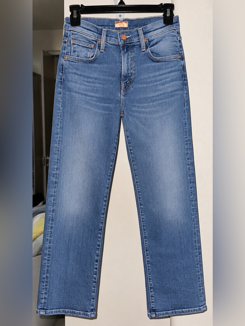 NWOT- MOTHER Mid Rise Rambler Zip Ankle Jeans in Piece By Piece Sz 25